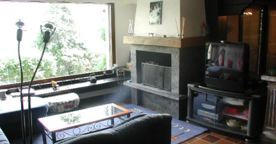 Très joli chalet très bien entretenu sur 3 étages – Foto 2 von 6