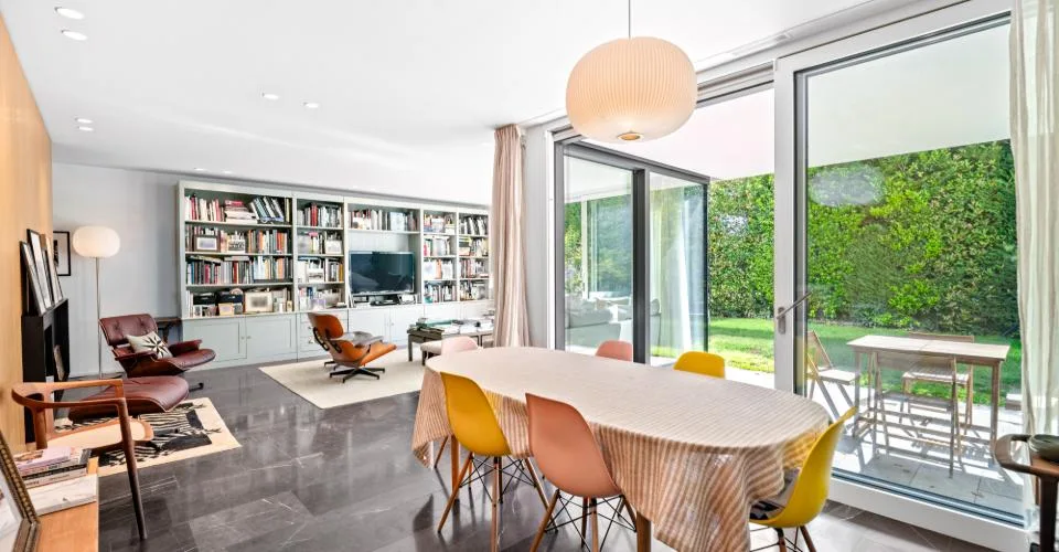 COLOGNY - Charming contemporary villa – photo 9 of 23
