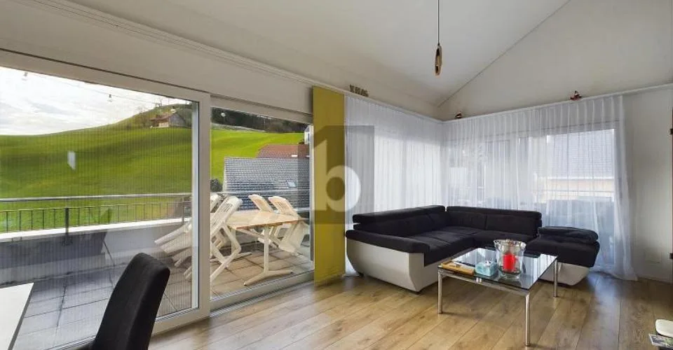 AN RUHIGER LAGE MIT UNVERBAUBARER AUSSICHT
