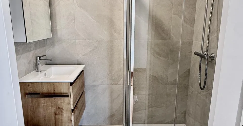 Magnifique appartement en attique de 4.5 pièces – Foto 6 von 10