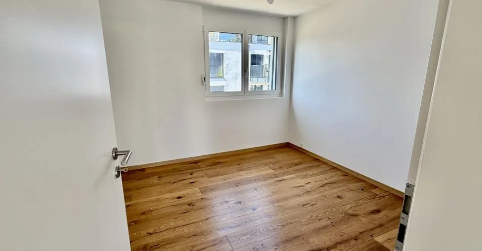 Magnifique appartement en attique de 4.5 pièces – Foto 5 von 10