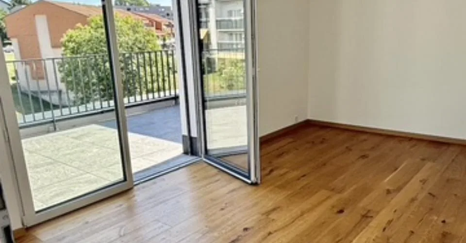 Magnifique appartement en attique de 4.5 pièces – Foto 4 von 10