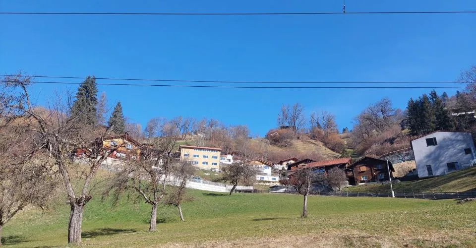 Réservé - Terrain à bâtir attractif à Küblis (parcelle 467) – situation ensoleillée avec vue sur les montagnes – foto 2 di 7