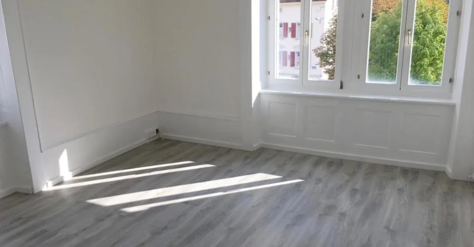 Zu vermieten: 3-Zimmer-Wohnung - Rue du Midi 34, St-Imier – Foto 13 von 16