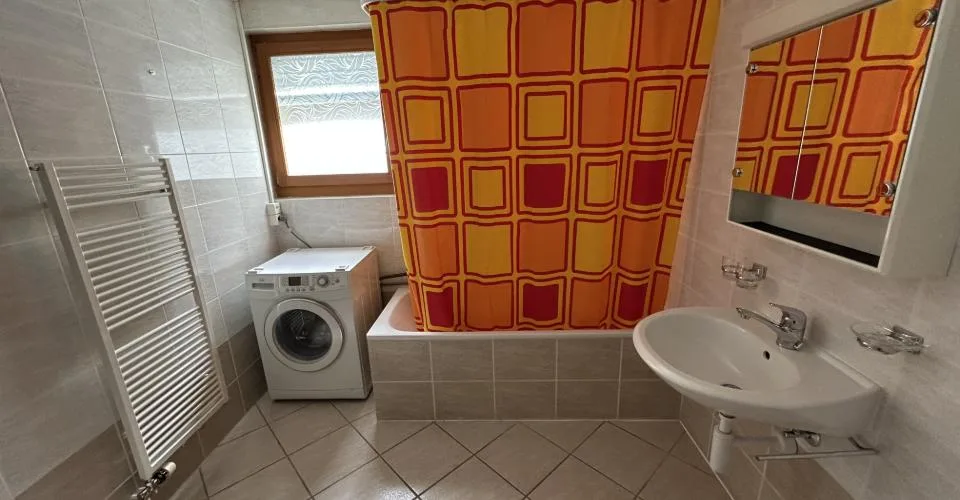A louer: appartement 4.5 pièces avec terrasse – Etoblons 7