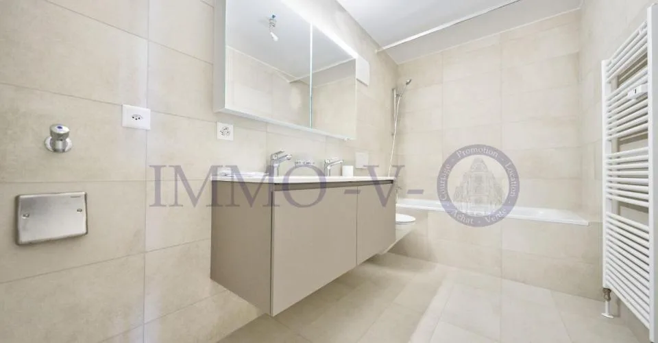 DUPLEX DE STANDING AVEC BEAU VOLUME