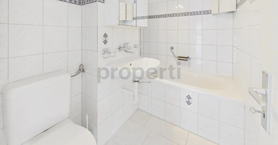 Neu renovierte 3.5-Zimmer-Wohnung mit Balkon, Spreitenbach – Foto 10 von 13