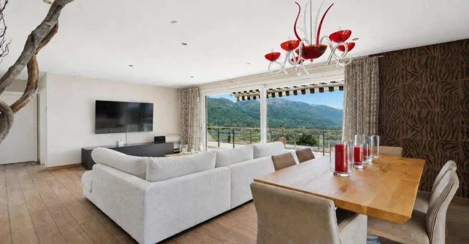 Duplex mit Villencharme und atemberaubendem Blick auf den See – Foto 5 von 26