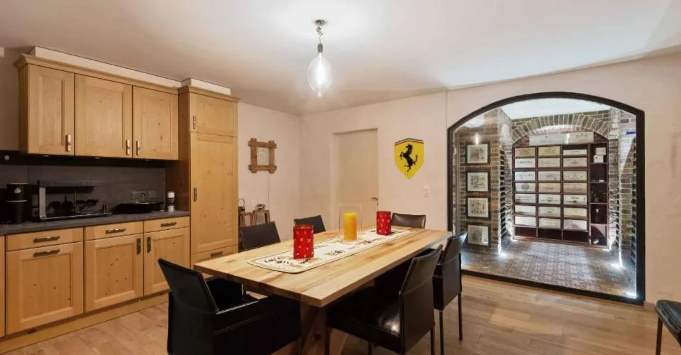 Duplex mit Villencharme und atemberaubendem Blick auf den See – Foto 13 von 26