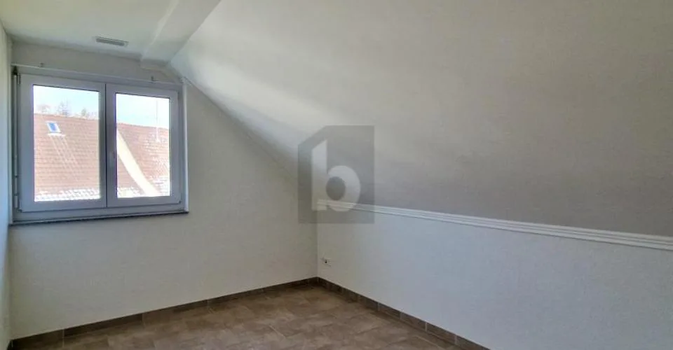 SPACIOUS WITH 2 TERRACES