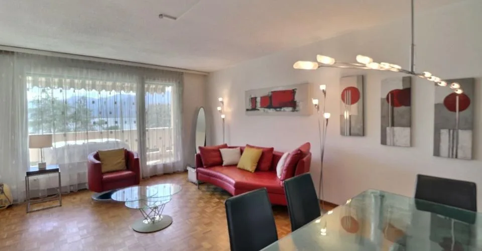Appartement mit 1,5 Zimmern, ideal gelegen mit sehr schönem Blick auf den See und die Berge, 150 m von den Quais von Montreux – Foto 5 von 20
