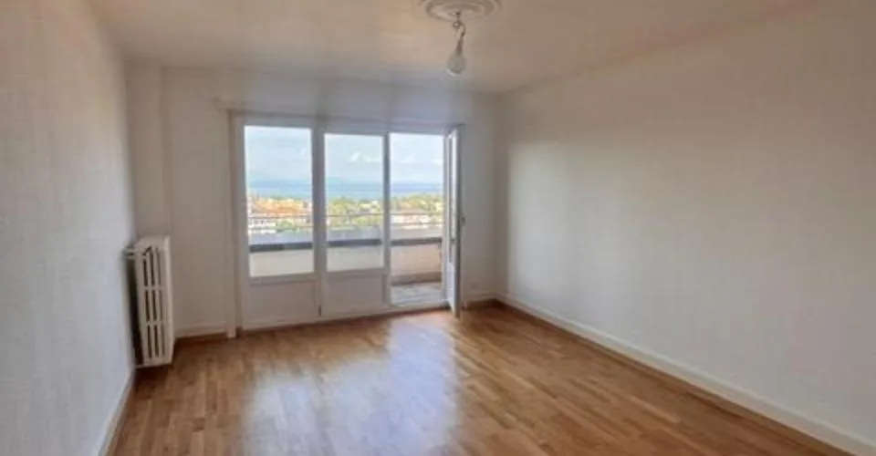 A LOUER - Lausanne - Appartement de 2,5 pièces au 6ème étage avec deux balcons – foto 4 di 8