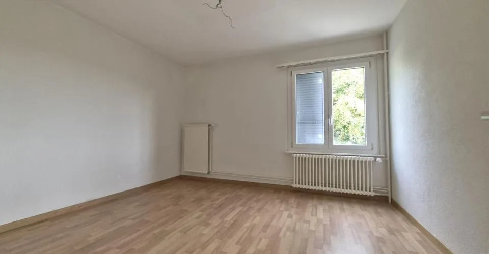 Appartement de 4.5 pièces avec balcon – foto 5 di 6