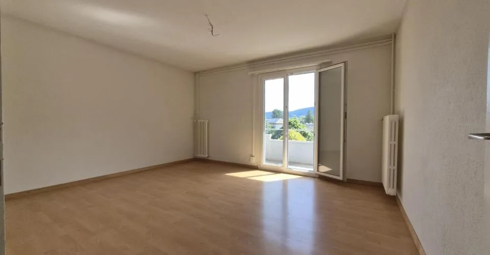 Appartement de 4.5 pièces avec balcon – foto 3 di 6