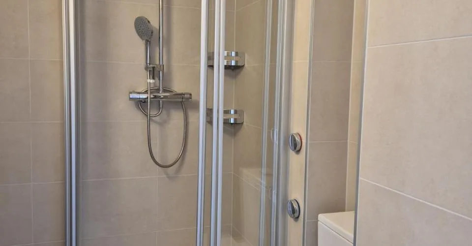 Très bel appartement de 2,5 pièces entièrement rénové – photo 8 sur 11