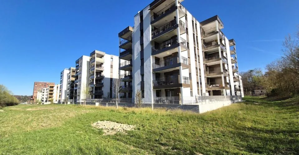 Berges 3 - Appartement 3.5 pièces au 3ème étage – photo 9 sur 18
