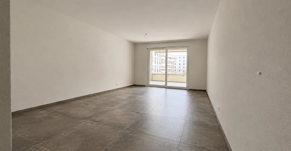 Neue Wohnung im Zentrum des Viertels MIC in Marly