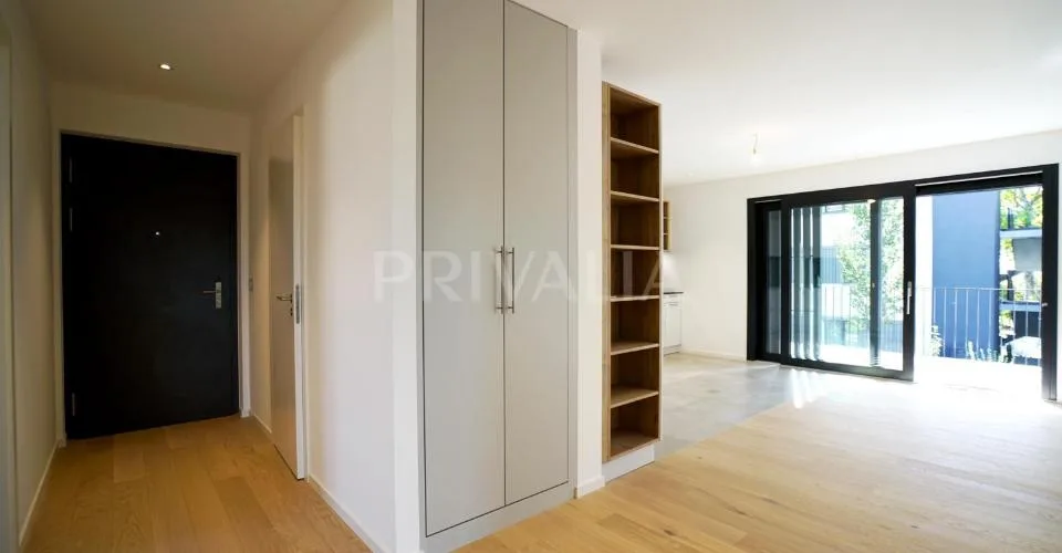 Bel appartement contemporain dans un environnement calme et verdoyant