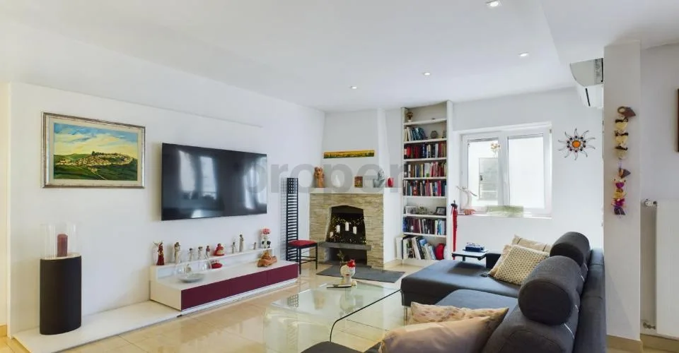 Exceptional 4.5-room apartment in Breganzona – photo 13 of 33