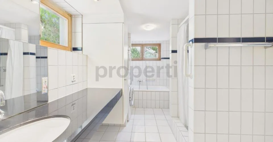 Spacieuse maison de 9 pièces avec une grande liberté d'aménagement à Alvaschein – photo 28 sur 32