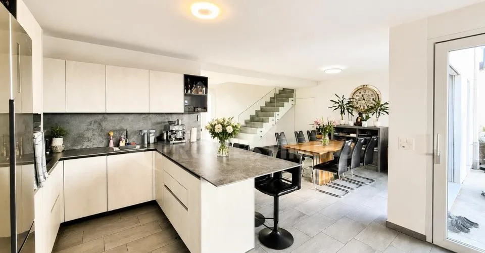 MAISON MITOYENNE DE 4,5 PIÈCES DANS UN QUARTIER PAISIBLE ET PRIVILÉGIÉ – photo 4 of 22