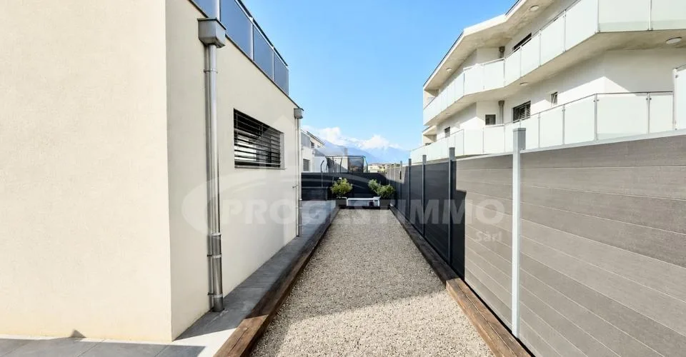MAISON MITOYENNE DE 4,5 PIÈCES DANS UN QUARTIER PAISIBLE ET PRIVILÉGIÉ – photo 2 of 22