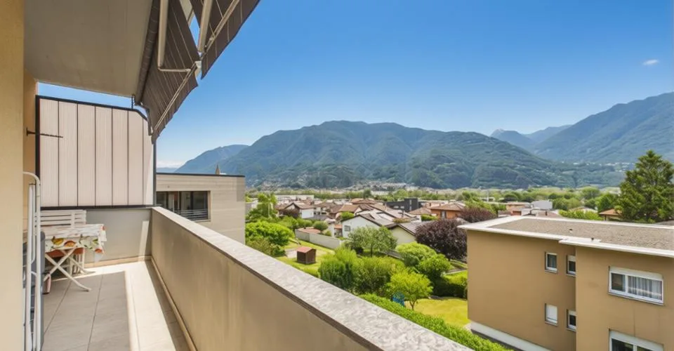 Vue panoramique sur les châteaux de Bellinzone, cuisine rénovée et excellente tranquillité – photo 25 sur 26