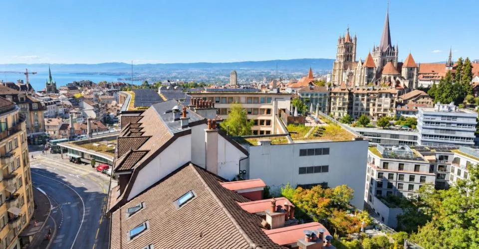 Opportunité rare : Loft avec rooftop au centre-ville – Foto 2 von 21