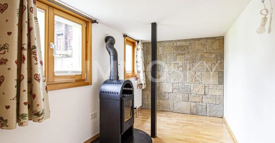 VIRTUAL TOUR : 4,5-Zimmer-Wohnung in einem Zweifamilienhaus – Foto 4 von 10