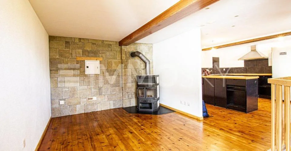 VIRTUAL TOUR : 4,5-Zimmer-Wohnung in einem Zweifamilienhaus – Foto 2 von 10