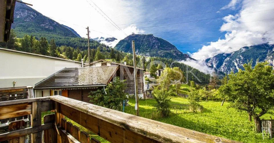 VIRTUAL TOUR : 4,5-Zimmer-Wohnung in einem Zweifamilienhaus – Foto 1 von 10
