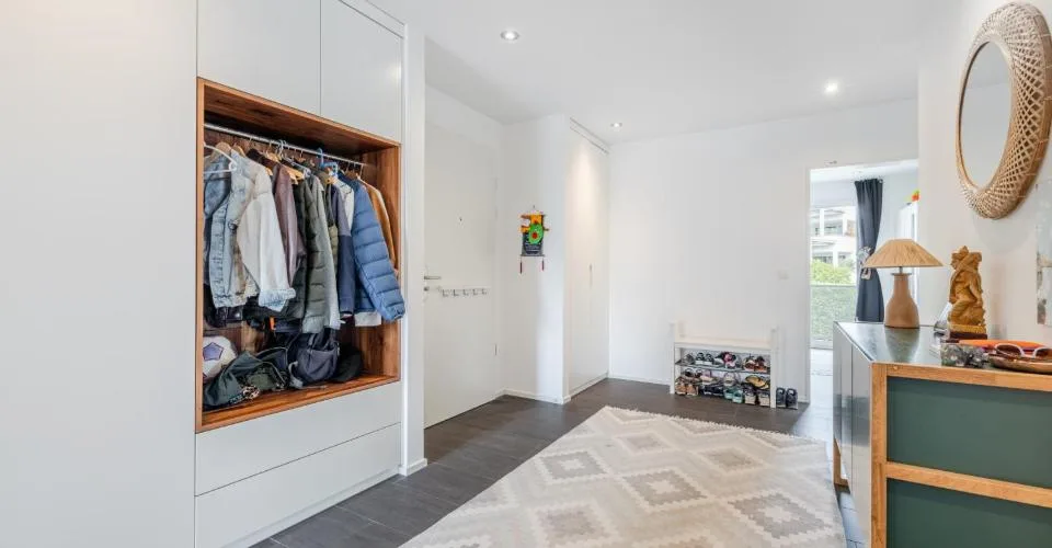 Generous living with a unique balcony concept – photo 12 of 20