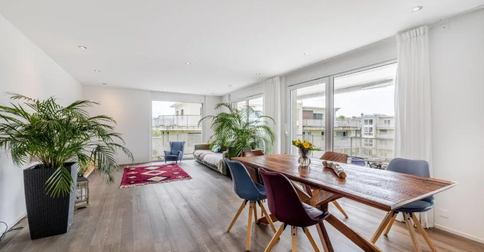 Generous living with a unique balcony concept – photo 13 of 20