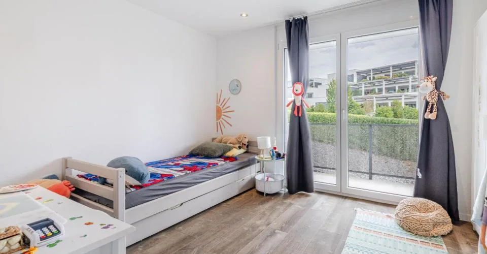Generous living with a unique balcony concept – photo 17 of 20