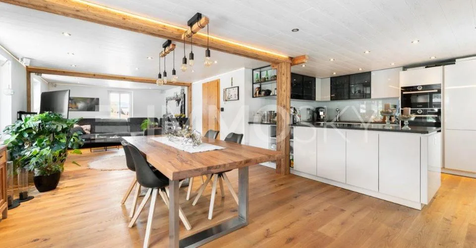 Proprietà unica con spazio abitativo e commerciale sotto un unico tetto – foto 8 di 14