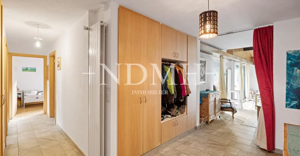 Villa spaziosa con due appartamenti – foto 17 di 24