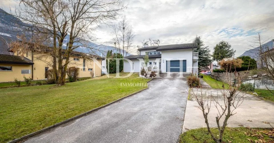Villa spaziosa con due appartamenti – foto 24 di 24