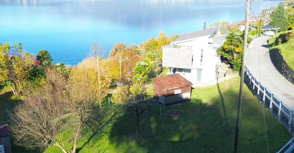 Your Dream Home: Hilly Land with Stunning Lake View – photo 9 of 10