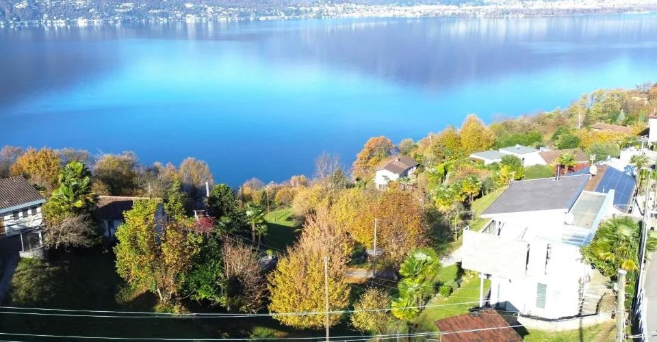 Your Dream Home: Hilly Land with Stunning Lake View – photo 7 of 10