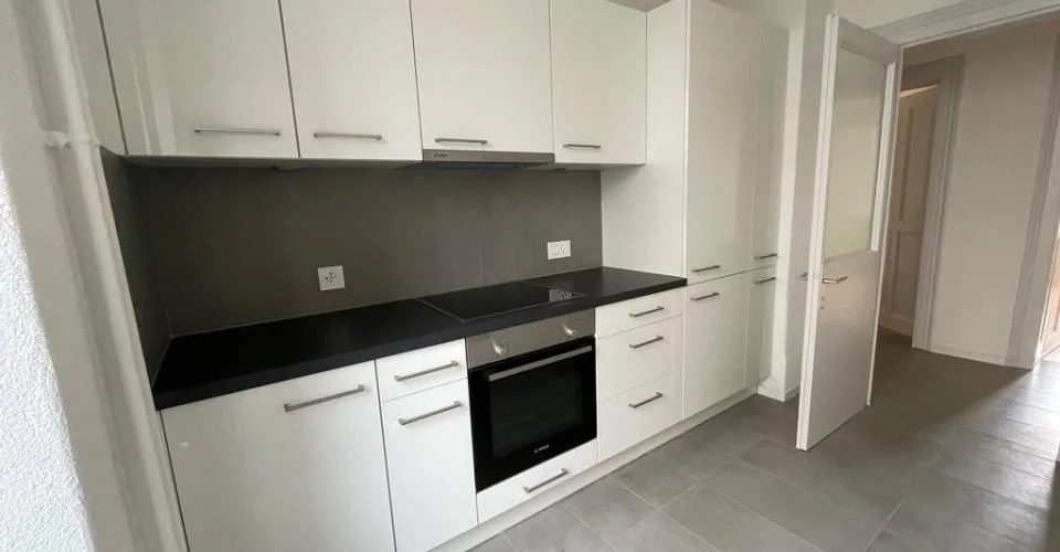 Charmant appartement de 3 pièces au rez-de-chaussée - Bienne – foto 3 di 8