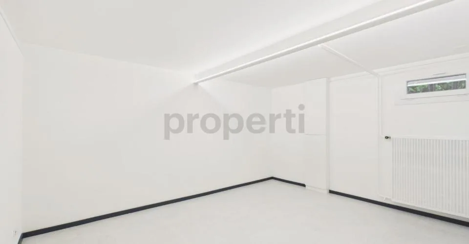 Modern 6.5 room row house with garden in La Neuveville