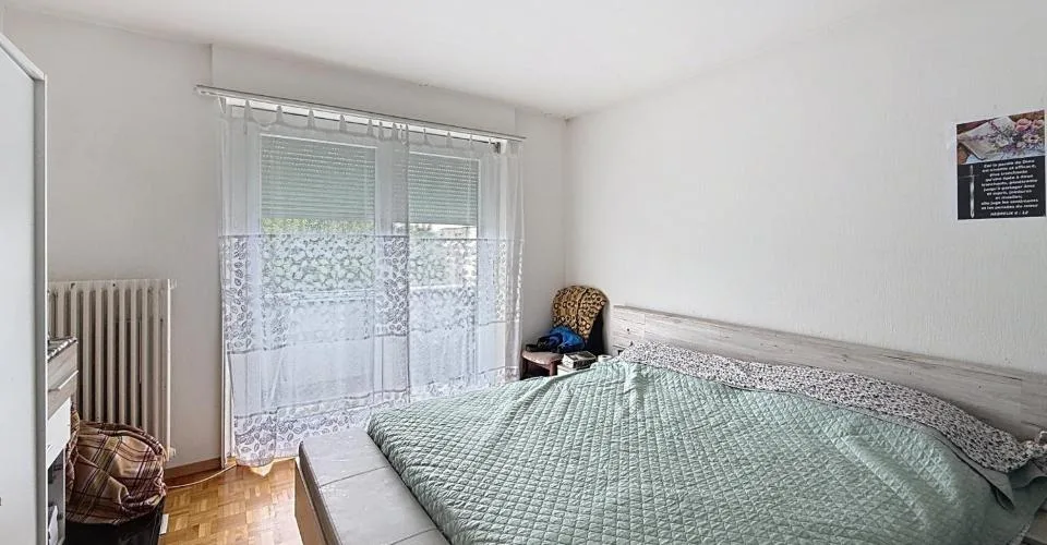Appartement 4 pièces au 3ème étage en cours de rénovation – Foto 6 von 7