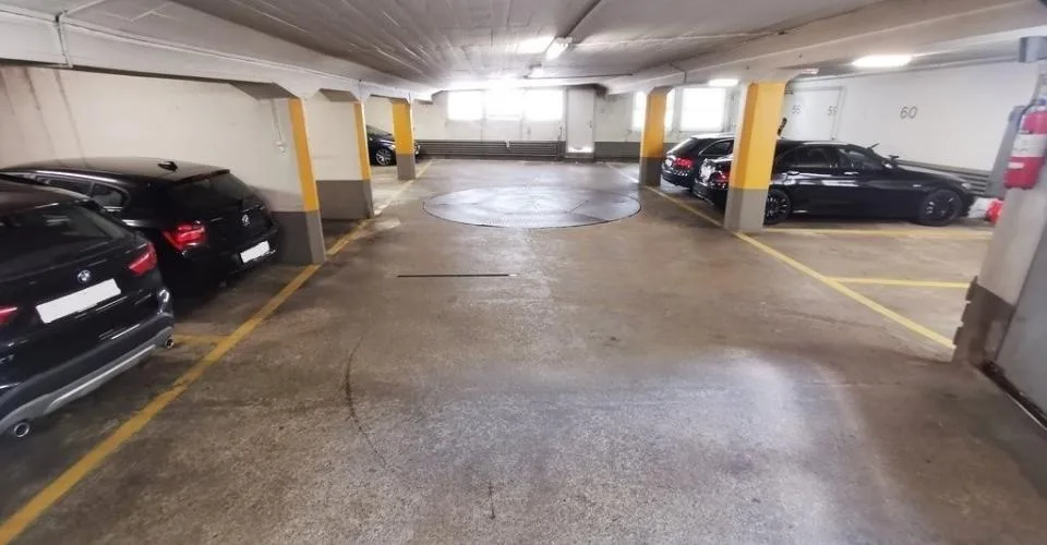 Einstellplatz in Tiefgarage, 8045 Zürich – photo 2 sur 2