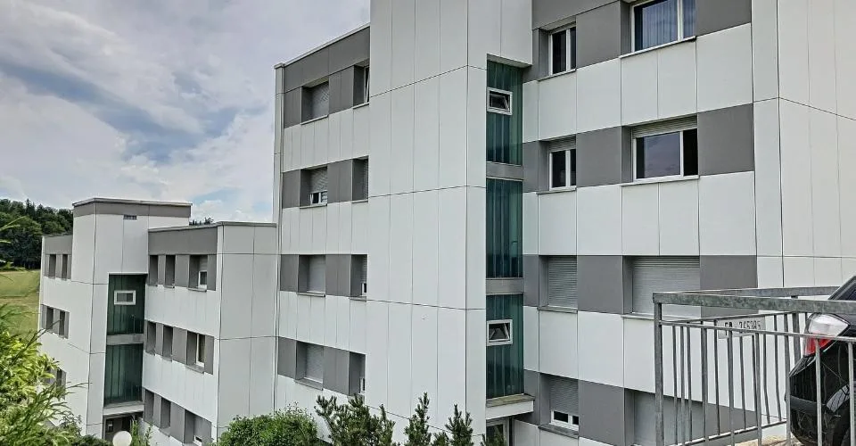 Spacieux logement de 3.5 pièces totalement rénové