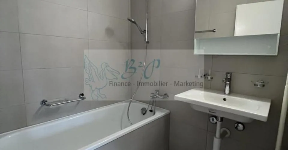 Bel appartement de 3.5 pièces dans un quartier calme et verdoyant.