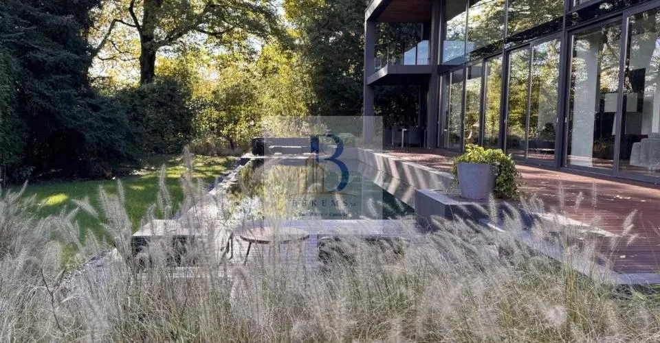 Villa d'exception avec piscine à débordement