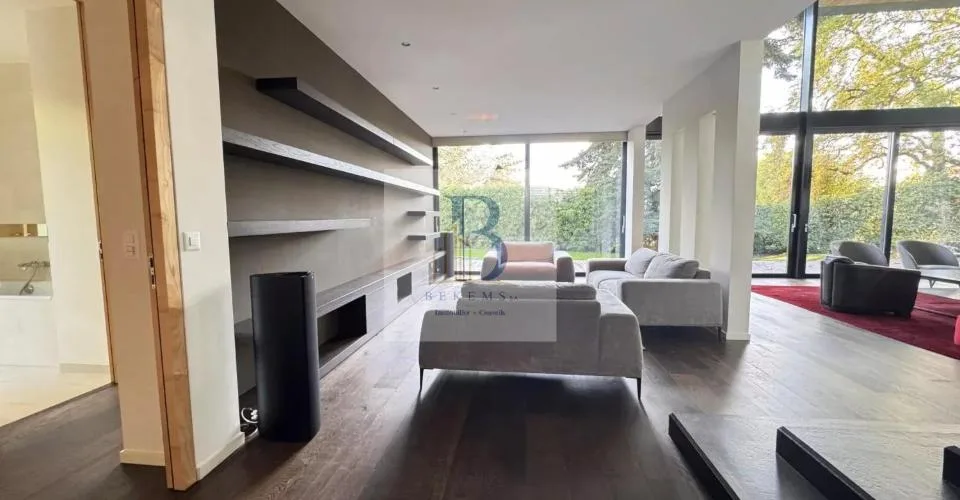 Villa d'exception avec piscine à débordement