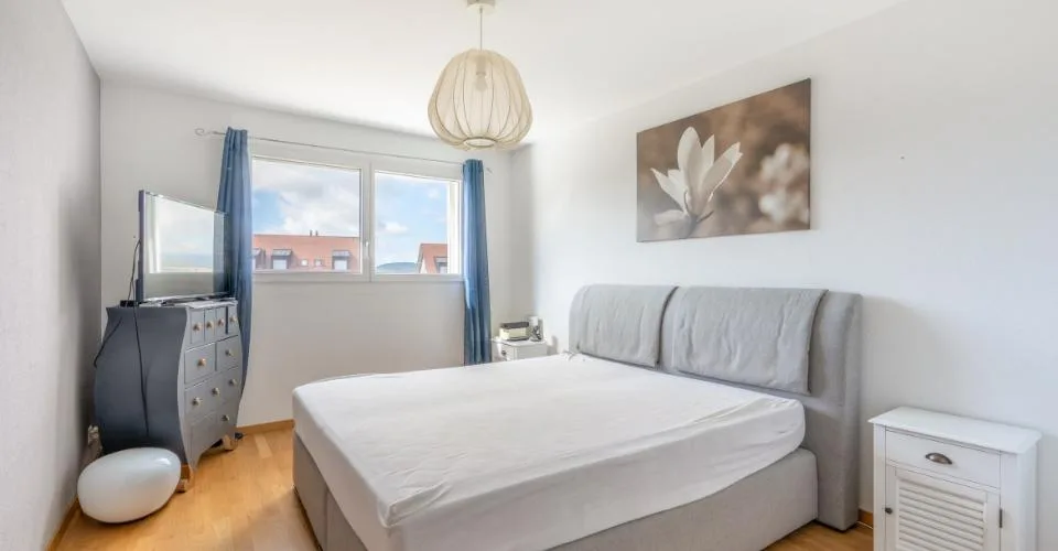 Lumière, espace et confort au cœur de Chavornay! – photo 2 sur 9