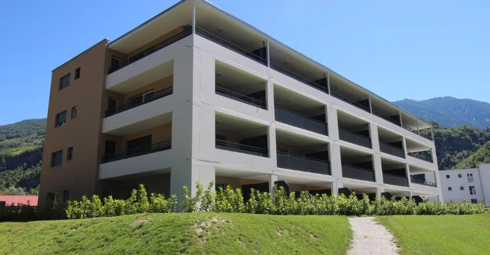APROZ – APPARTEMENT DE 3.5 PIÈCES | INVESTISSEMENT OU RÉSIDENCE PRINCIPALE – Foto 2 von 7
