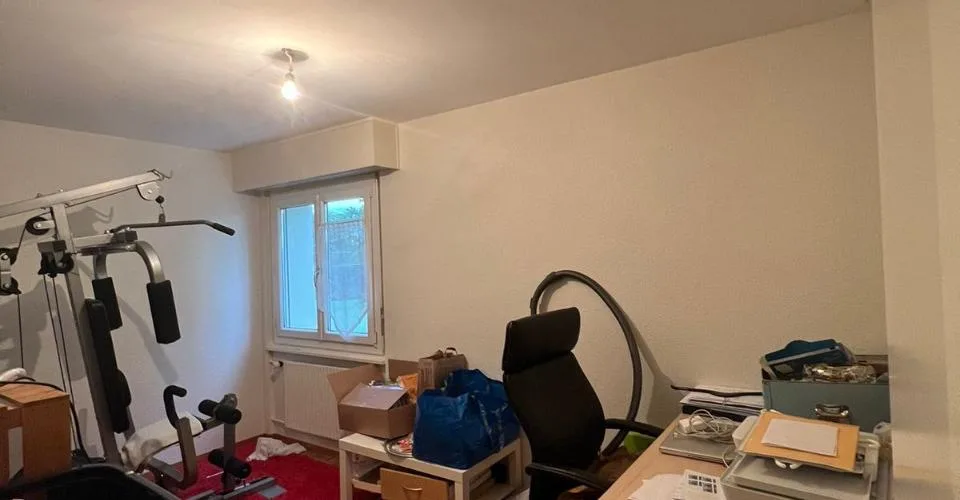 Appartement 4,5 pièces avec balcon et vue – Foto 8 von 9